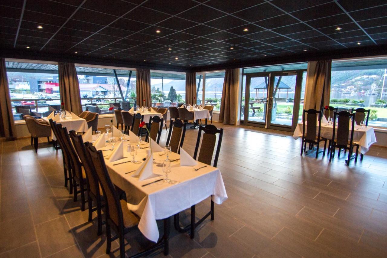 Bremanger Fjord Hotell Svelgen Exterior foto