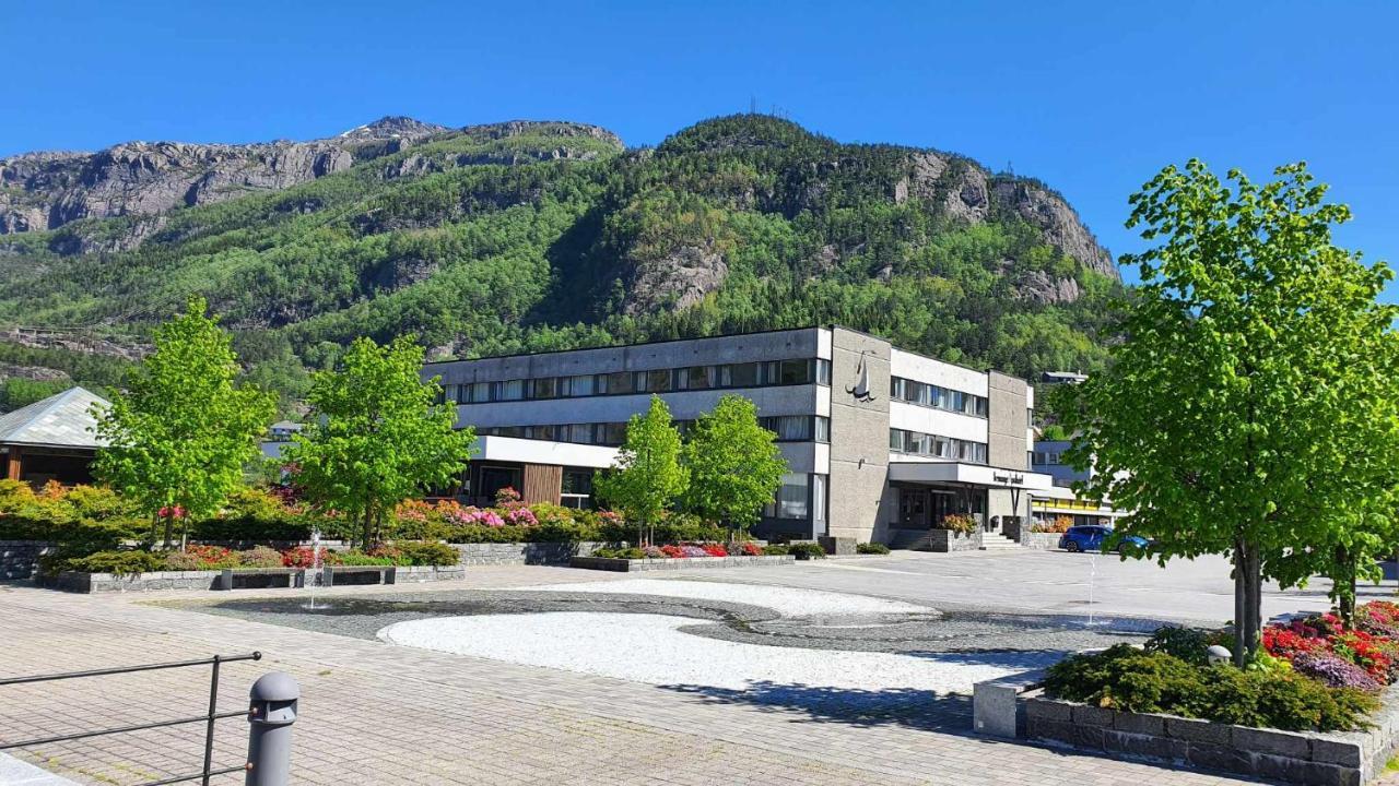 Bremanger Fjord Hotell Svelgen Exterior foto